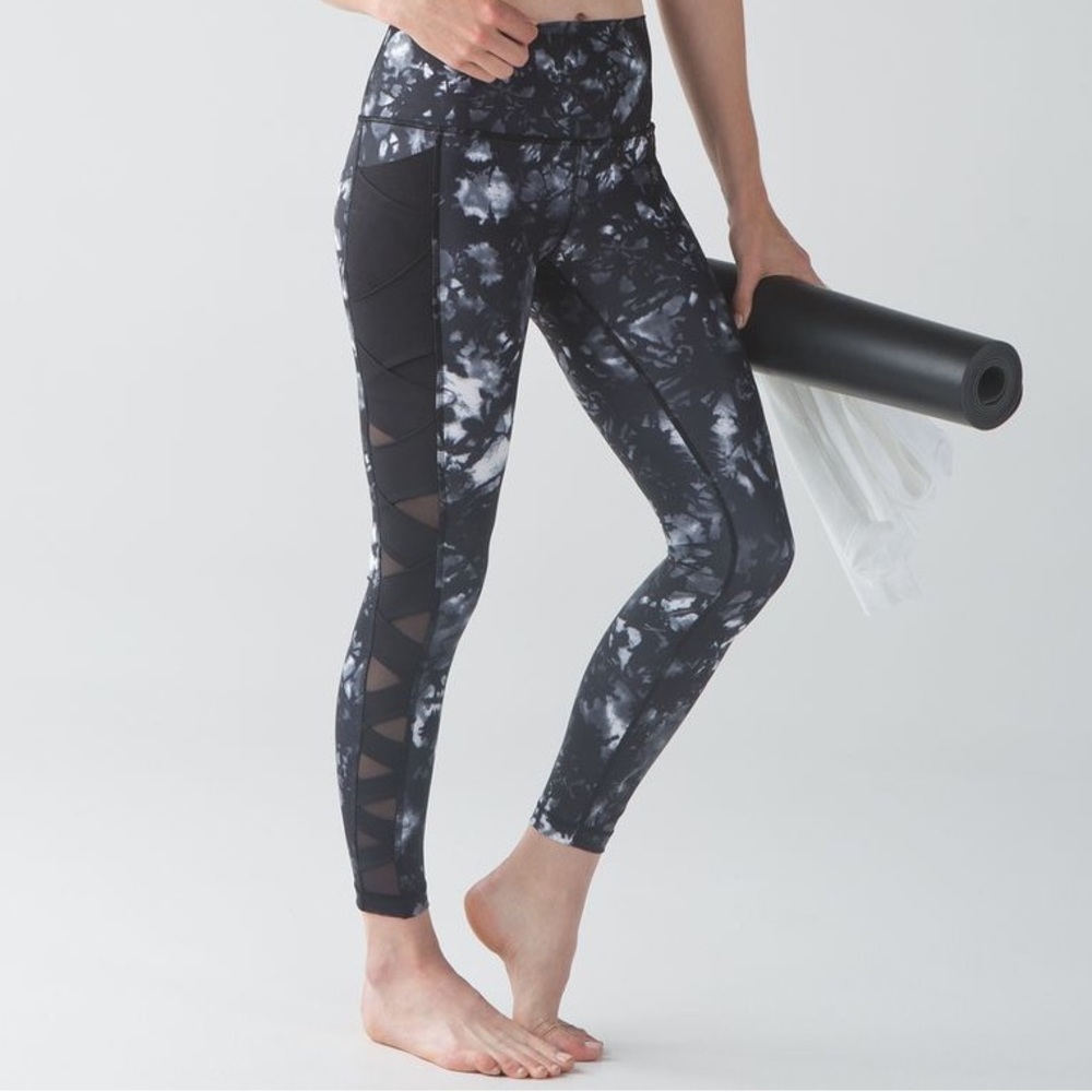 Lululemon Rise & Flow Pant Full On Luxtreme Leggings